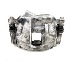 Pinça Dianteira Direita Vw Amarok 2011/2016 Original - Usado