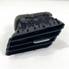 Difusor Ar Esquerdo Vw Jetta Gli 2022 Original