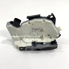 Fechadura Porta Dianteira Direita Vw Amarok 2015 Original
